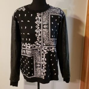 HEYBIG ladies large sweater with pleather sleeves